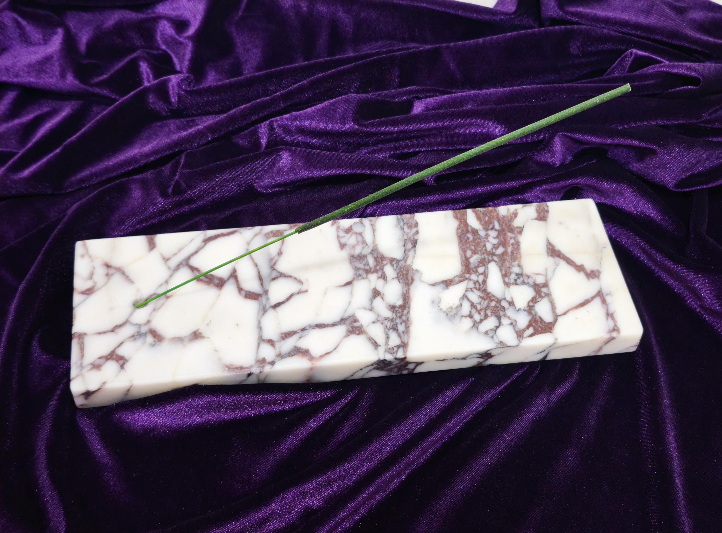 Timeless Elegance: Custom Calacatta Viola Marble Incense Holder