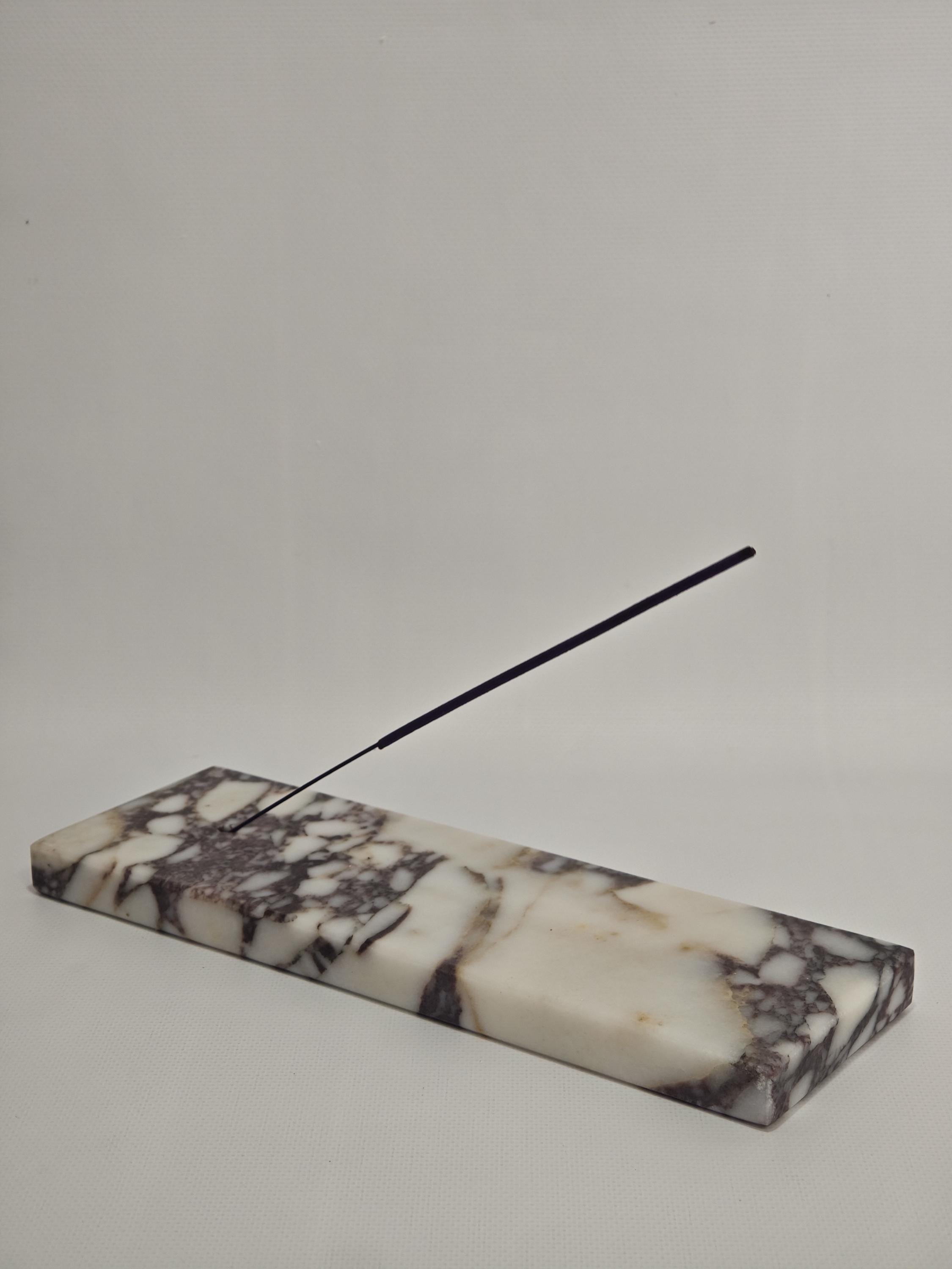 Timeless Elegance: Custom Calacatta Viola Marble Incense Holder