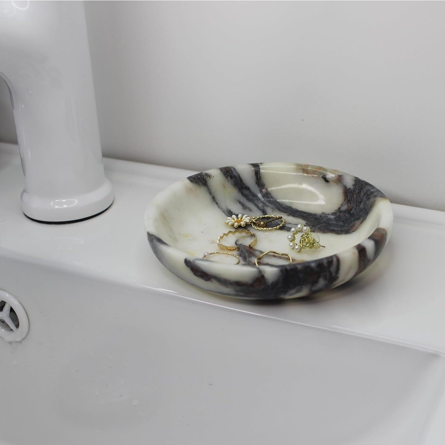 Handmade Calacatta Viola Marble Jewelry Dish: Luxury Trinket Tray (5.5")