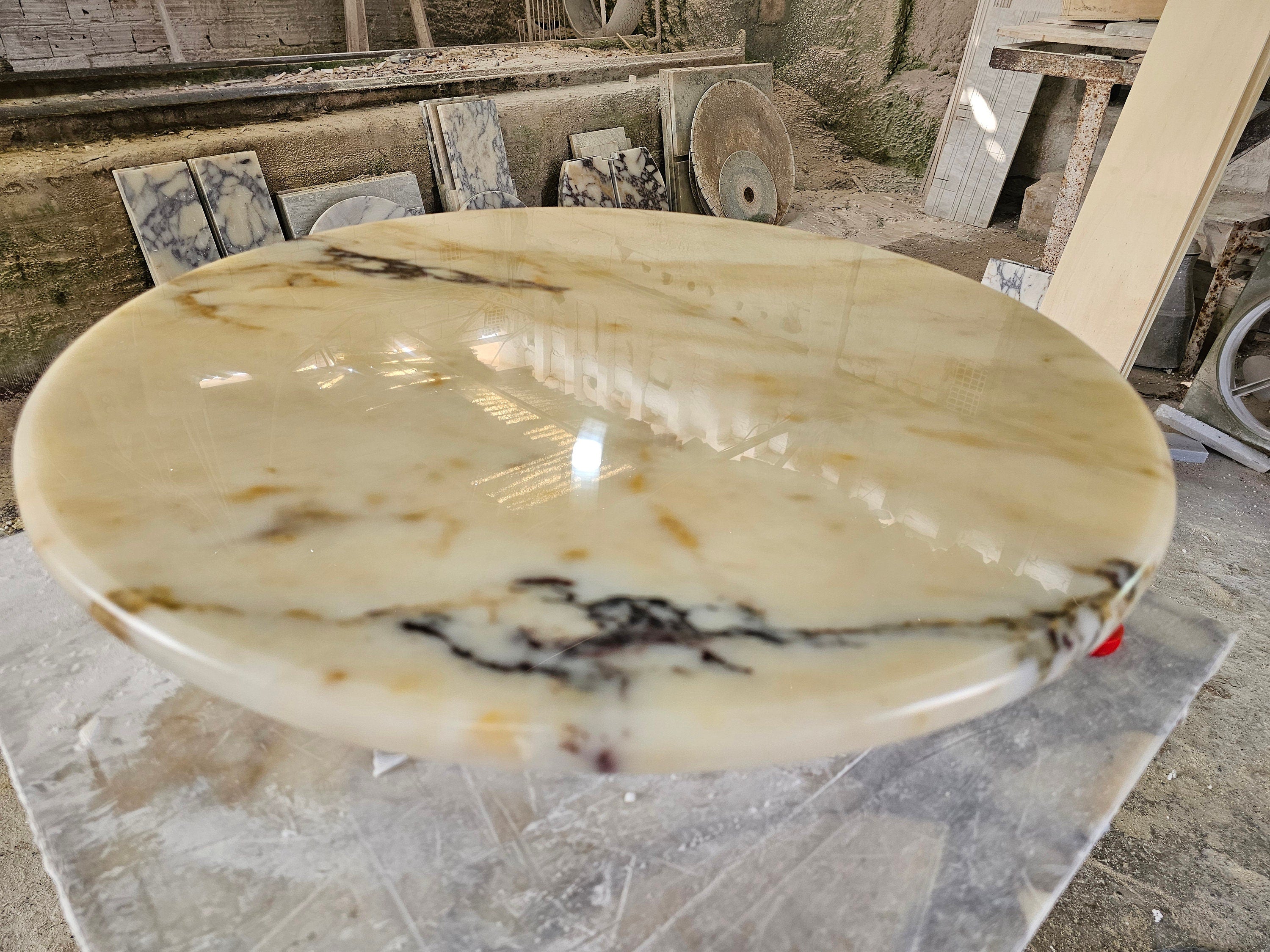 Handmade Calacatta Viola Gold Marble Table Top (23.5 inch)