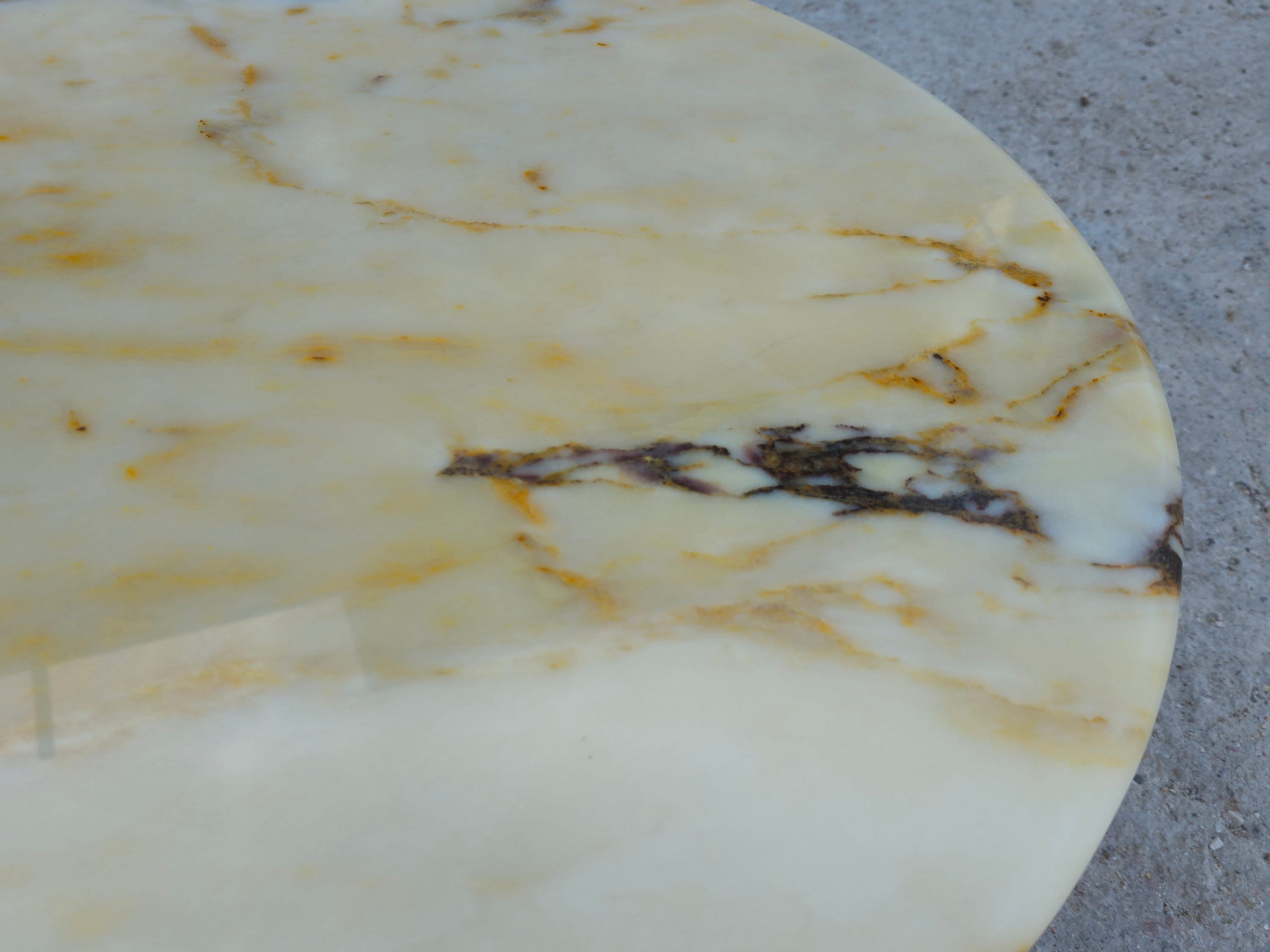Handmade Calacatta Viola Gold Marble Table Top (23.5 inch)